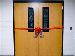door with ribbon